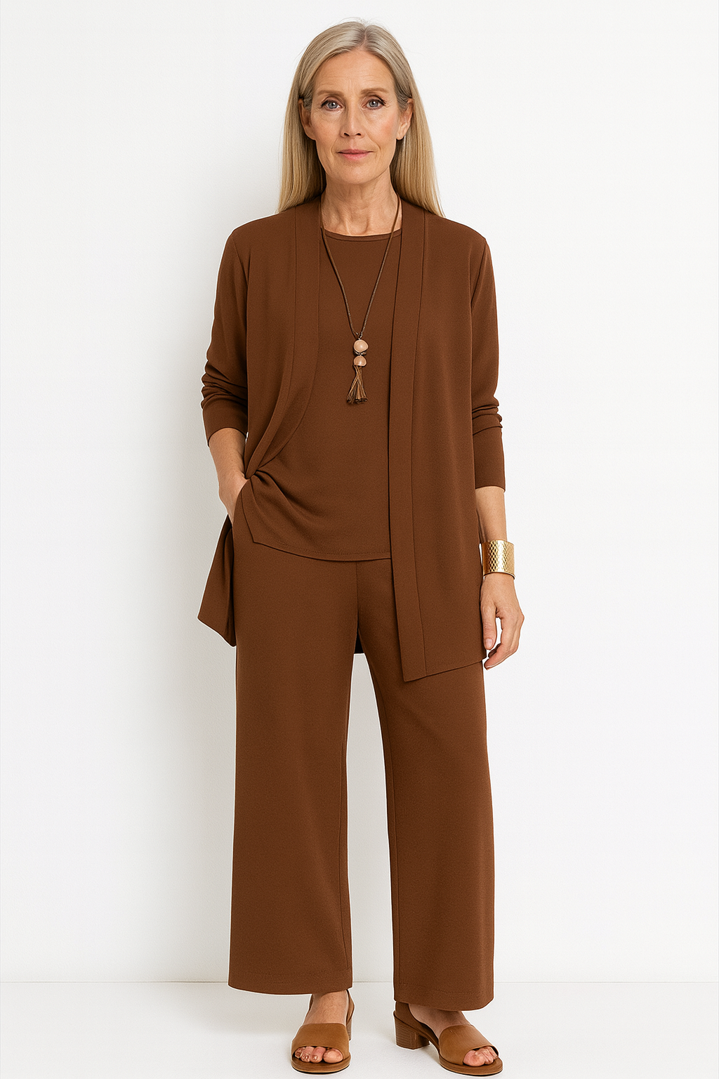 Women's Minimal Three Piece Lounge Set – Lightweight Summer Outfit
